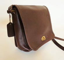 Load image into Gallery viewer, Vintage COACH Cross Body Classic Saddle Bag Purse