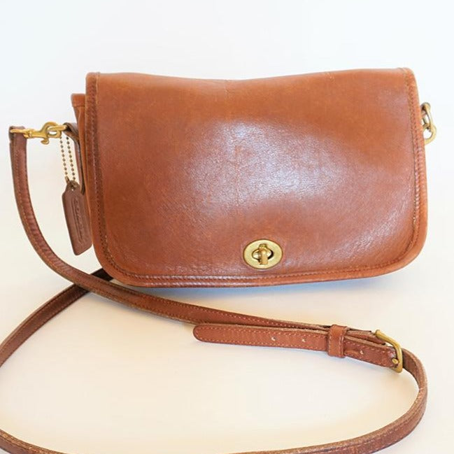 Vintage Coach Bag Penny Pocket in British Tan Leather 