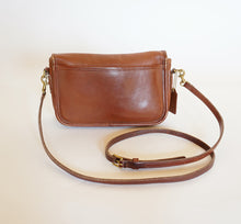 Load image into Gallery viewer, Vintage Coach Classic Penny Pocket British Tan Saddlebag/Cross Body Purse